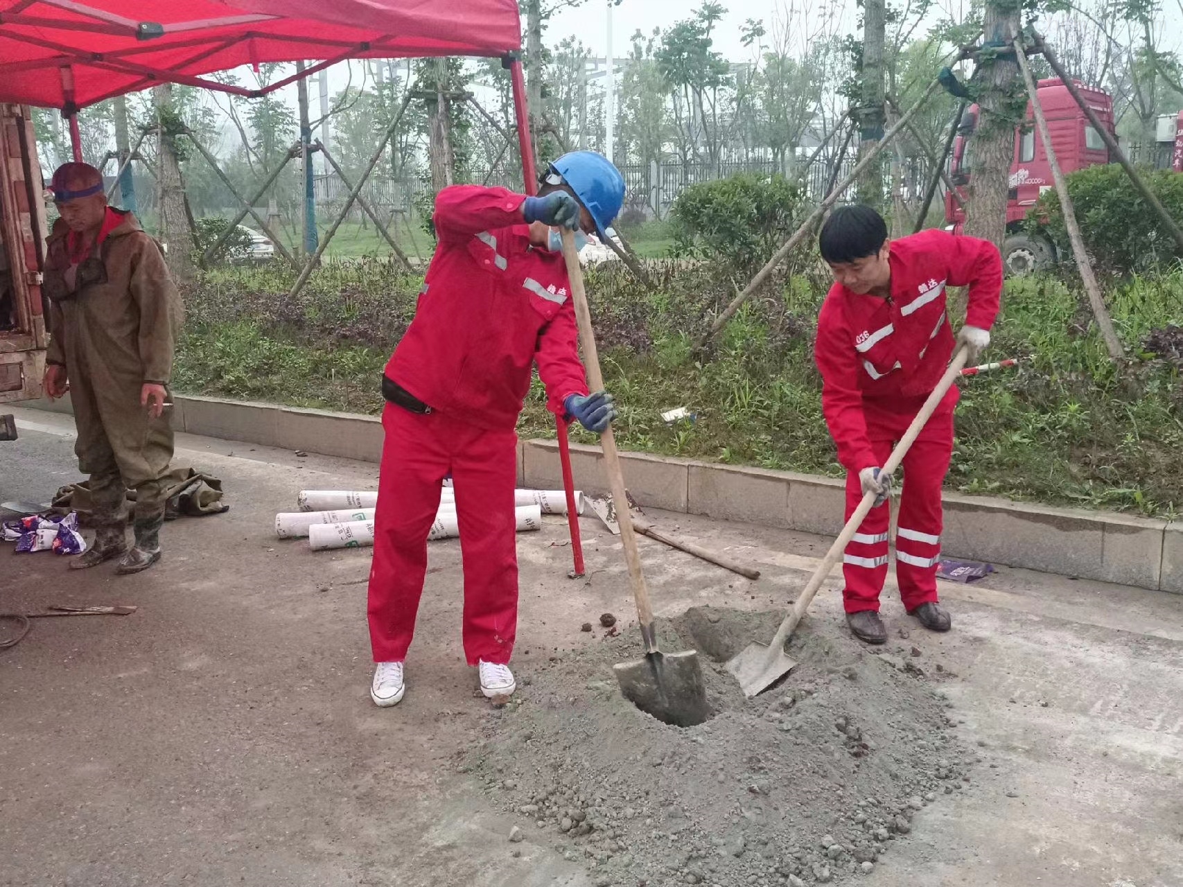 扬中管道疏通哪家好】及时进行市政管道清淤